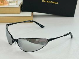Picture of Balenciga Sunglasses _SKUfw56643465fw